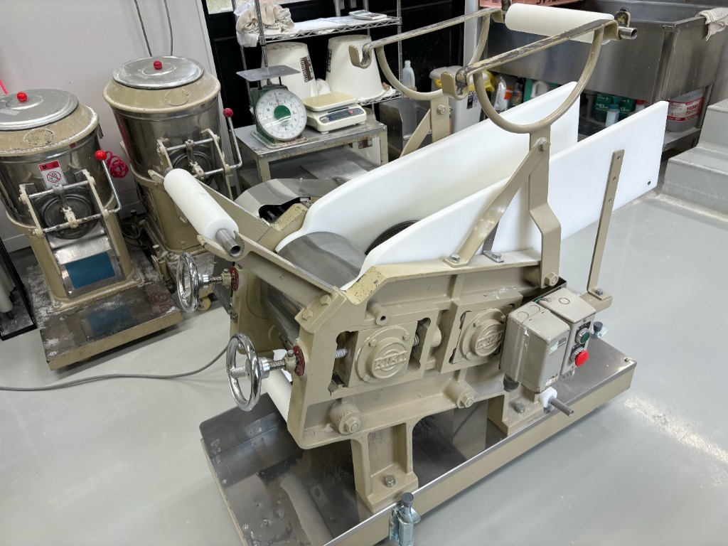 工場内の製麺機2